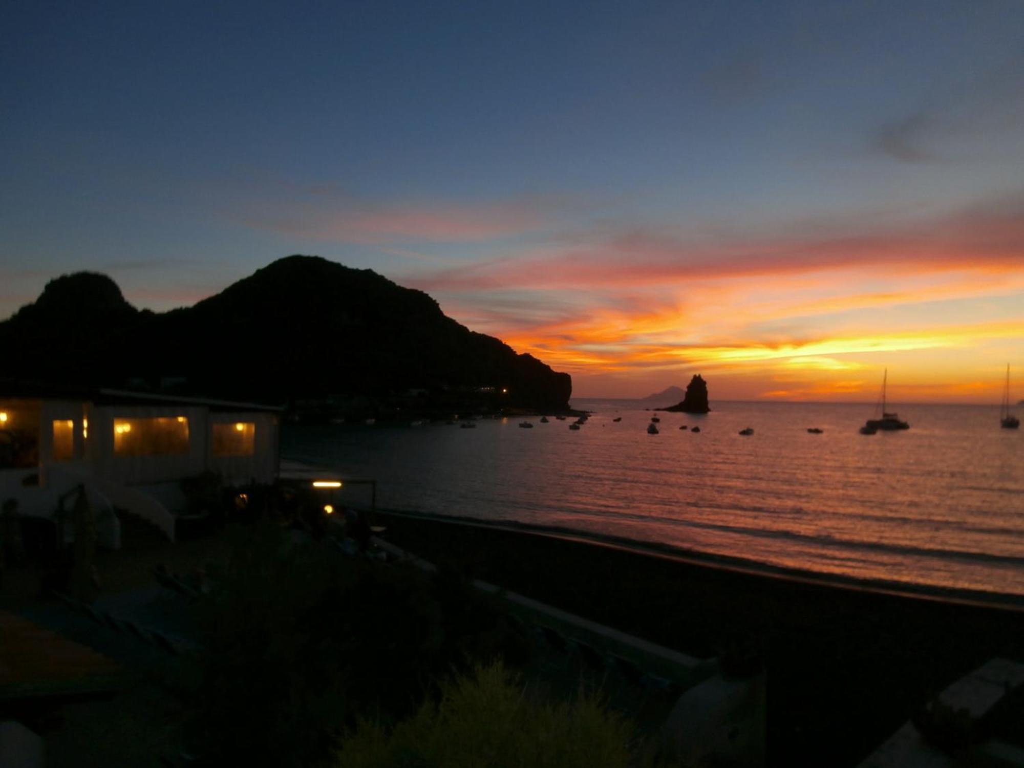 Hotel Conti วุลกาโน ภายนอก รูปภาพ